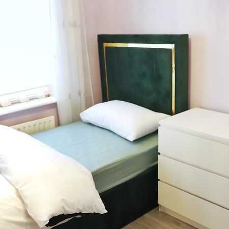 Your Perfect Home Away From Home Κορκ Εξωτερικό φωτογραφία